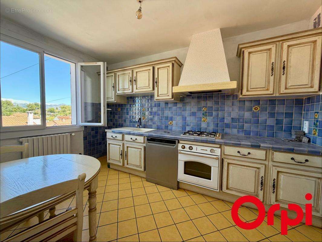 Maison familiale de 190 m² – 4 chambres – jardin 122 m² – garage 35 m² – potentiel 2 logements - la penne-sur-huveaune 13821 - photo 9
