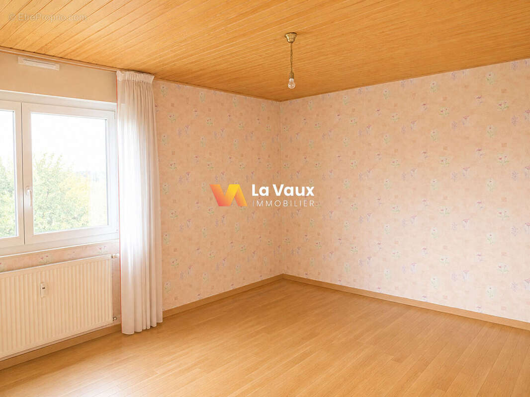 NANCY, appartement F2 de 51m2 avec balcon à proximité immédiate fac de lettres ... - photo 5