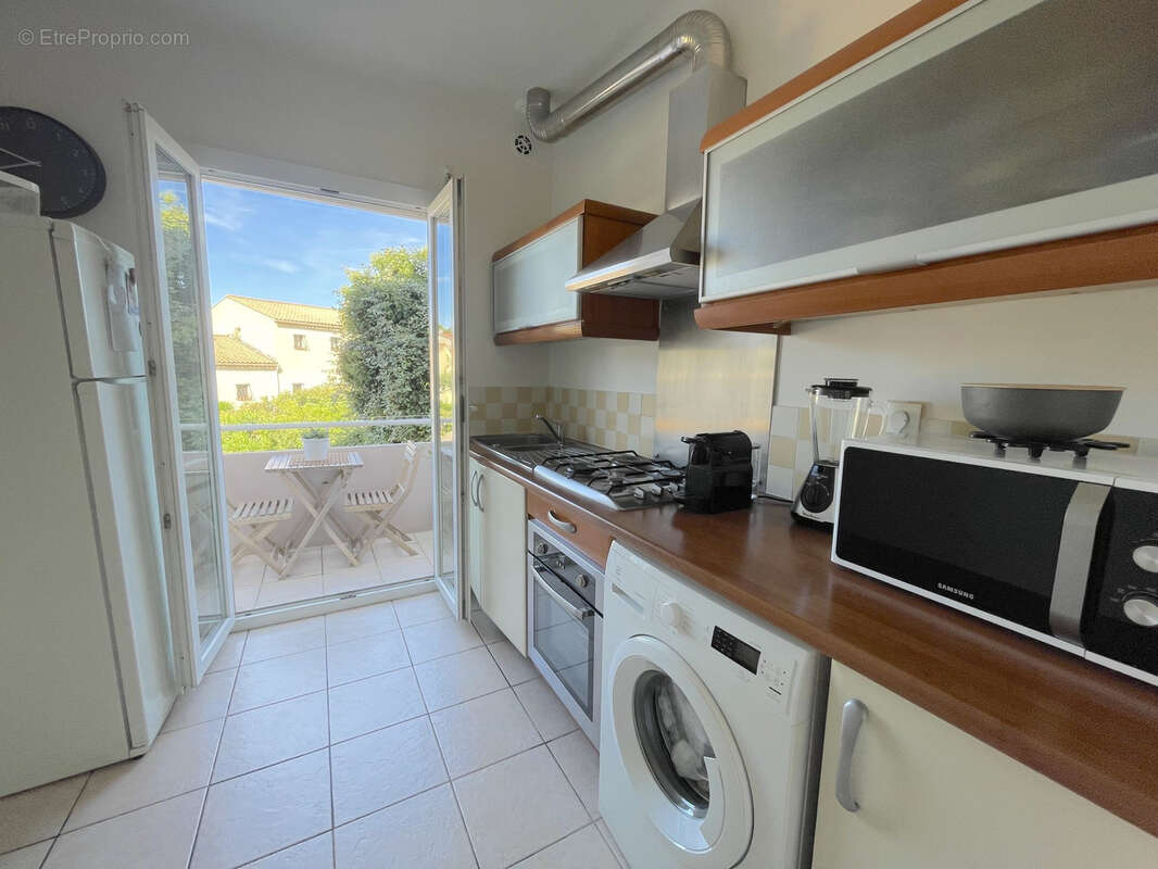 Appartement à SIX-FOURS-LES-PLAGES