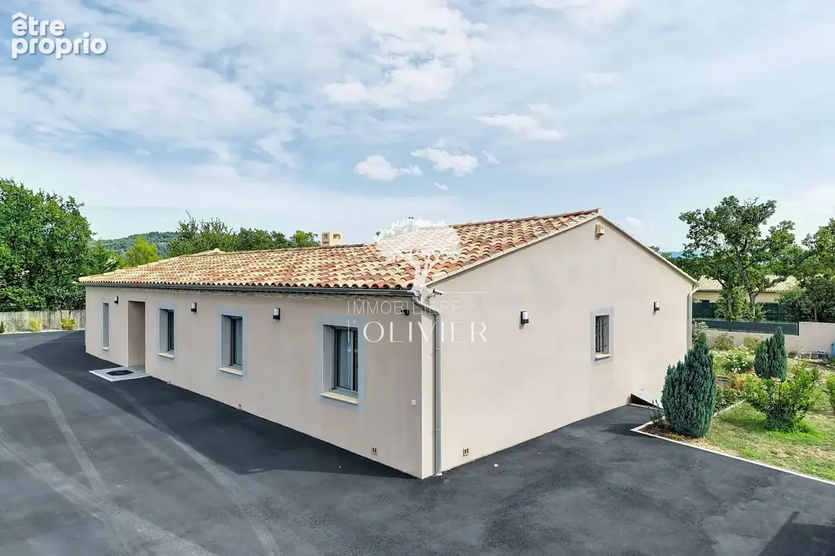 Maison 5 pièces 114 m² à vendre à Saint-Saturnin-Les-Apt (84490) - photo 3