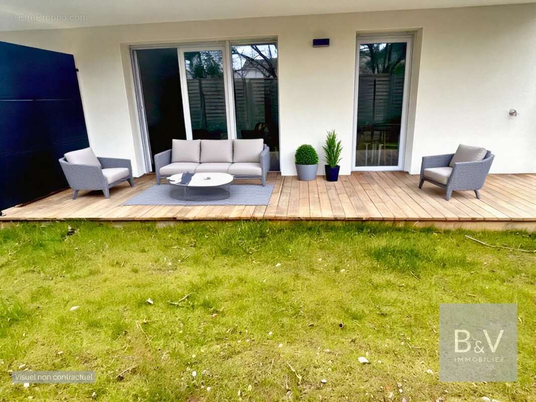 Appartement à MOUGINS