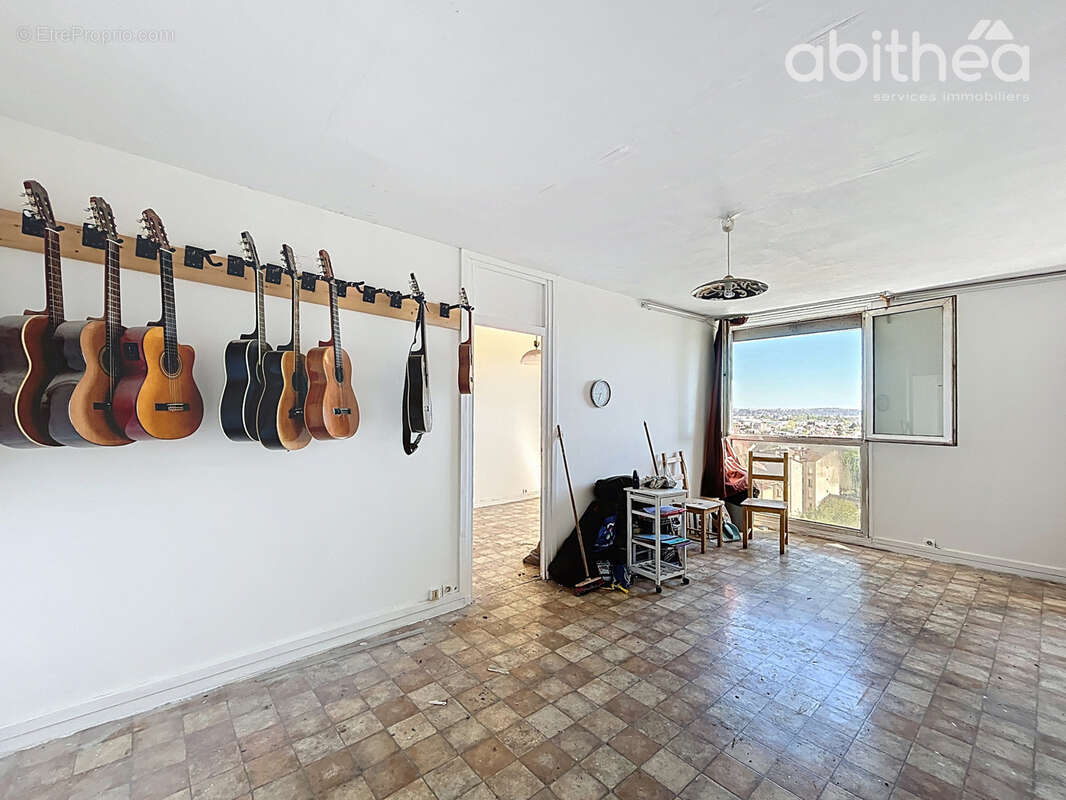 Appartement à THIAIS