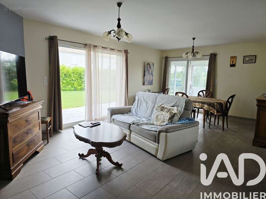 Photo 2 - Maison à TONNAY-CHARENTE