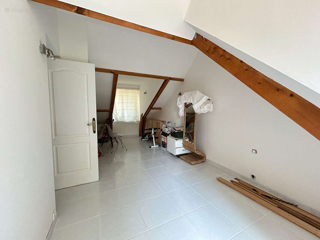 Pavillon 4 pièces - 3 chambres - 2 garages - jardin - Domvast - photo 8