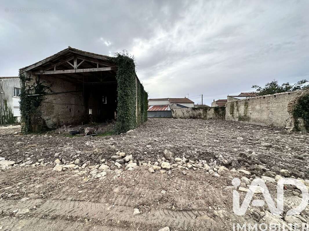 Photo 8 - Terrain à VERINES