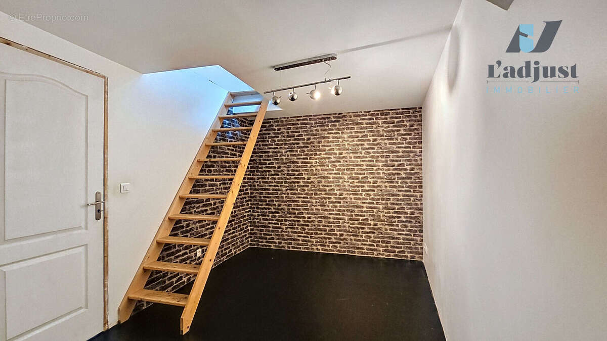 Maison à RECLOSES