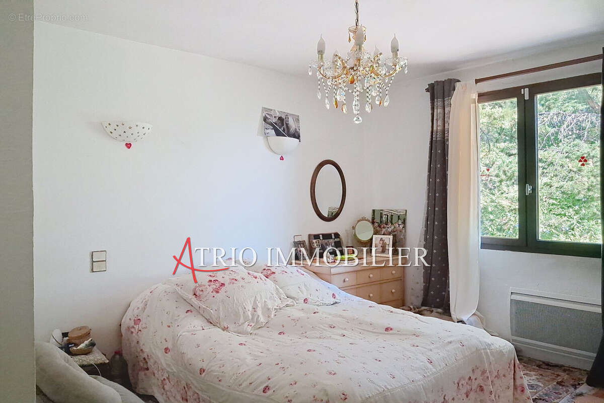 Maison 154 m² à Vence  - photo 7