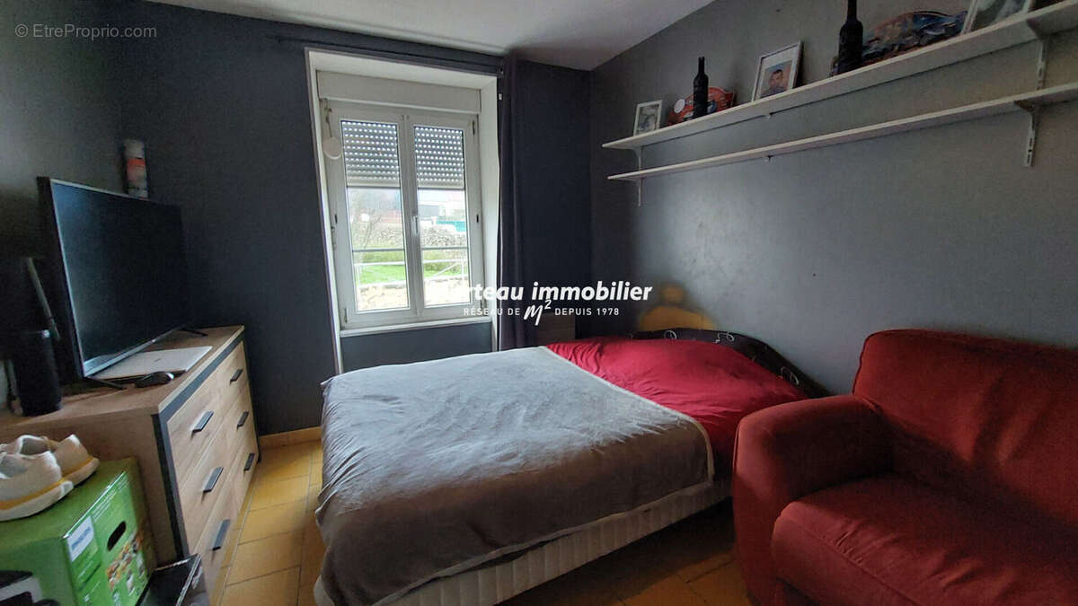 Maison à FRESNAY-SUR-SARTHE