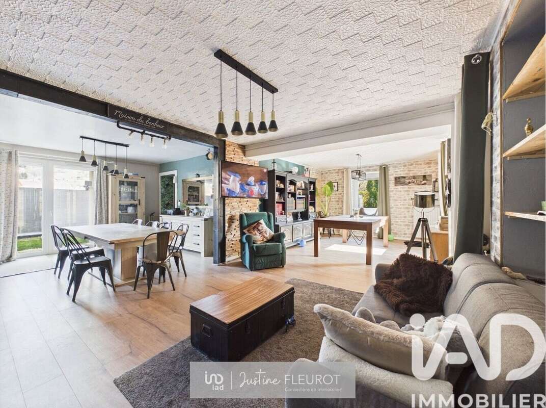 Maison 199 m² à Le Val-D'ajol  - photo 4
