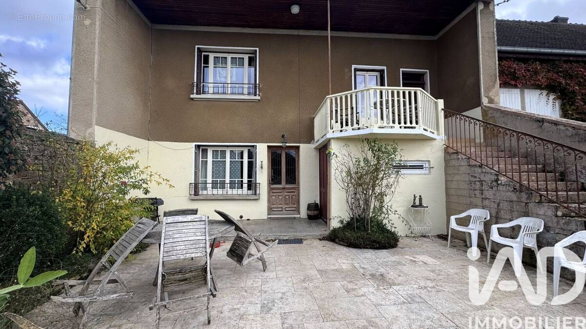 Photo 1 - Maison à LA CHAPELLE-SOUS-BRANCION