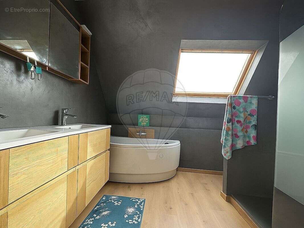 Maison à MORTEFONTAINE