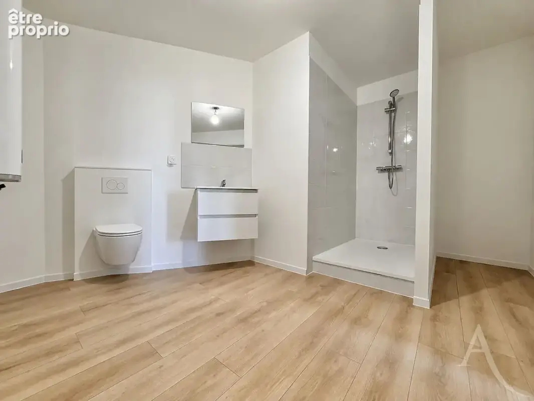 Duplex entièrement rénové, climatisé - 6 pièces (148 m2) - photo 15