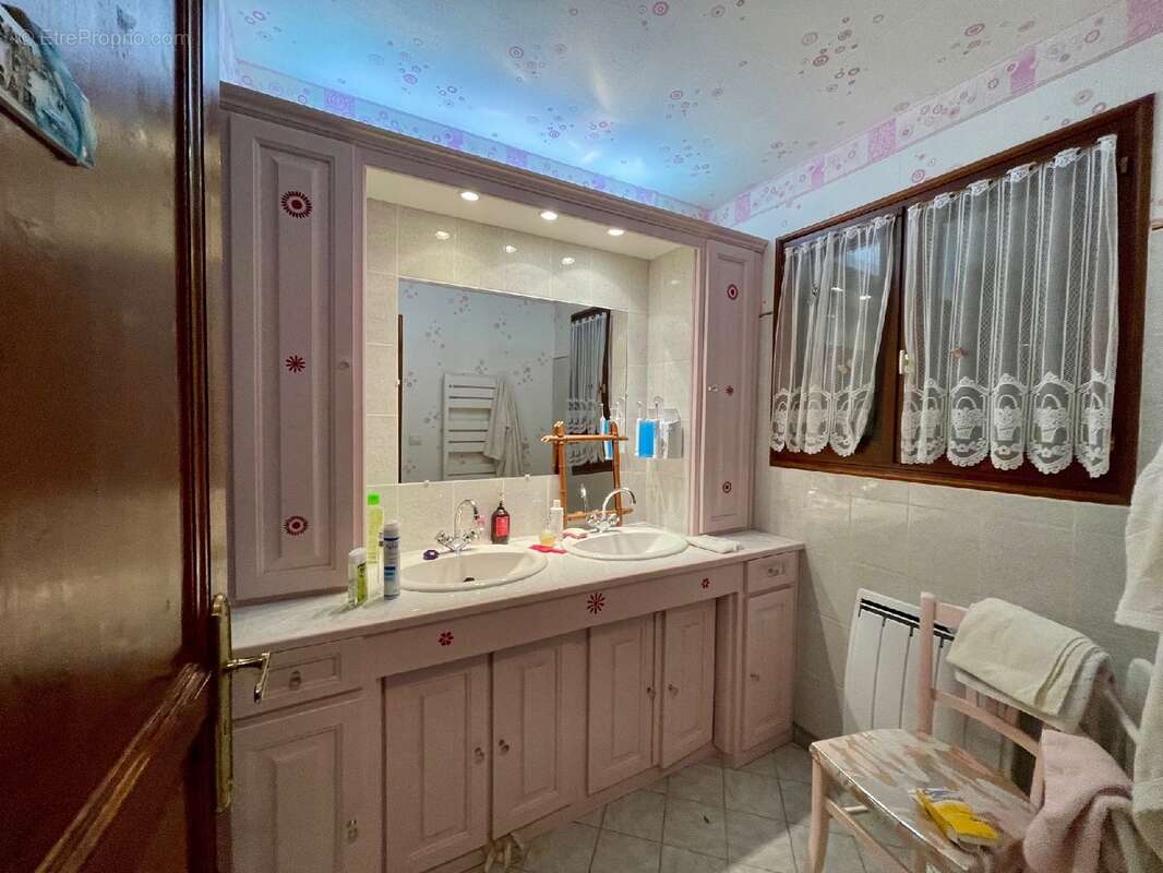 Maison à MILLY-LA-FORET