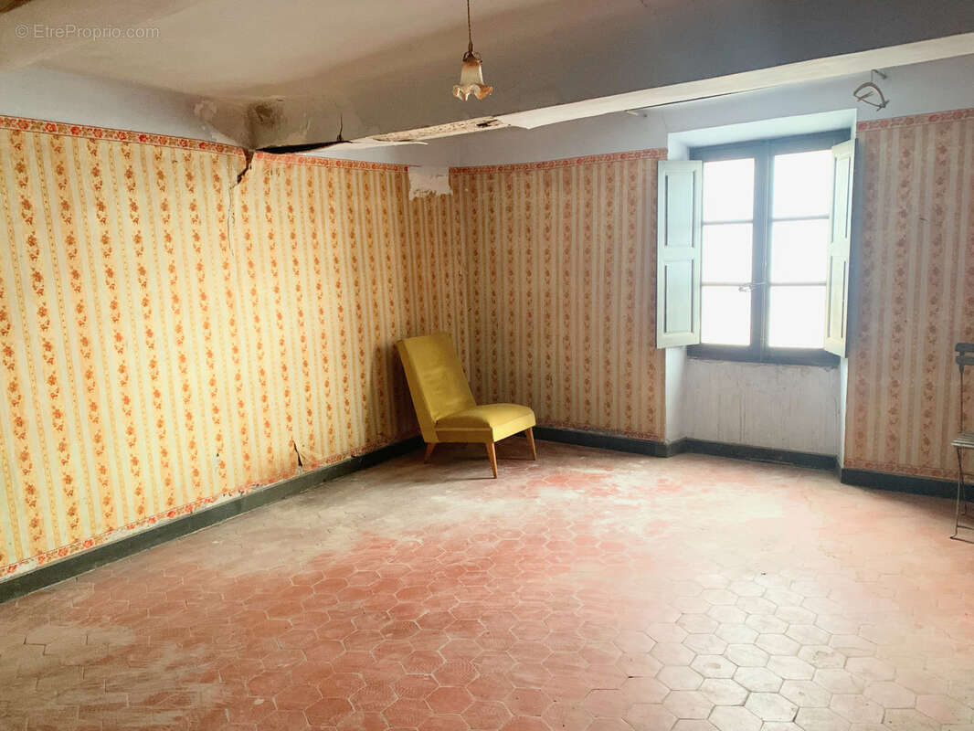 Maison à PONTEVES