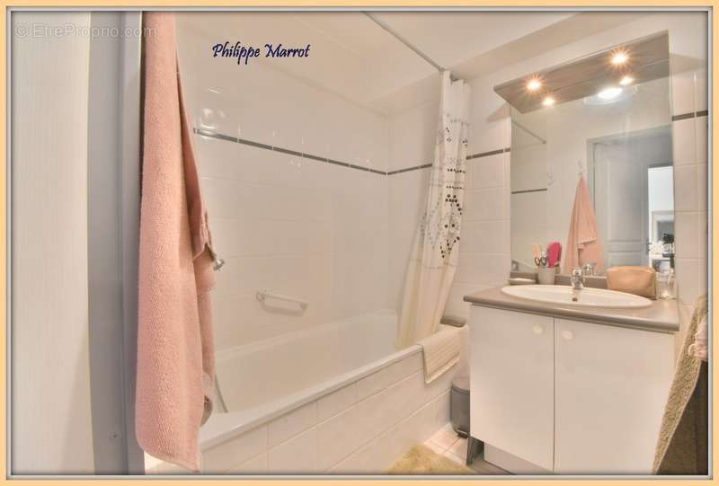 Appartement à CLARENSAC