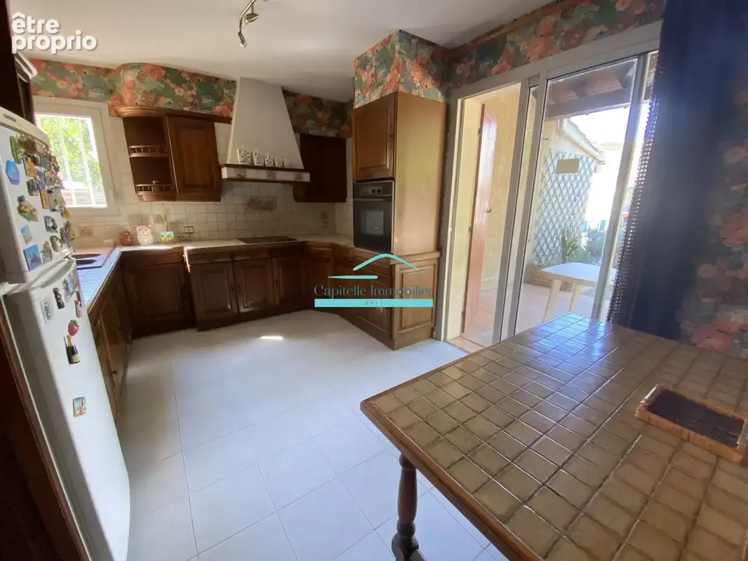 centre du village villa plain-pied 100m2 avec garage grange terrain 1000m2 - photo 4