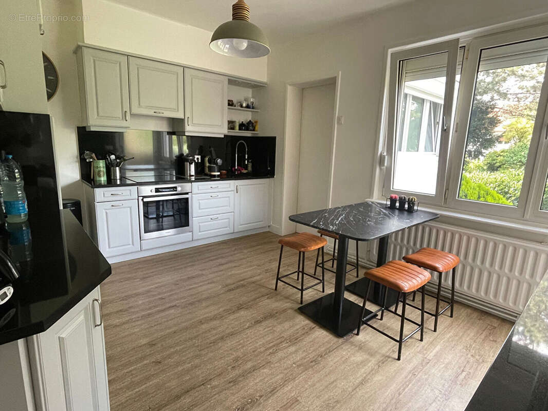 Maison de ville - Béthune- 125 m2 - 4 chambres - garage - balcon et jardin - photo 2
