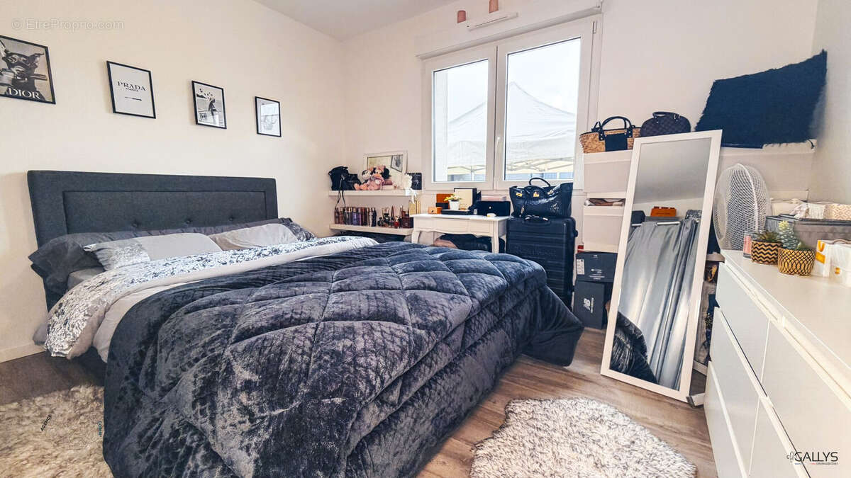 Appartement à CUVRY