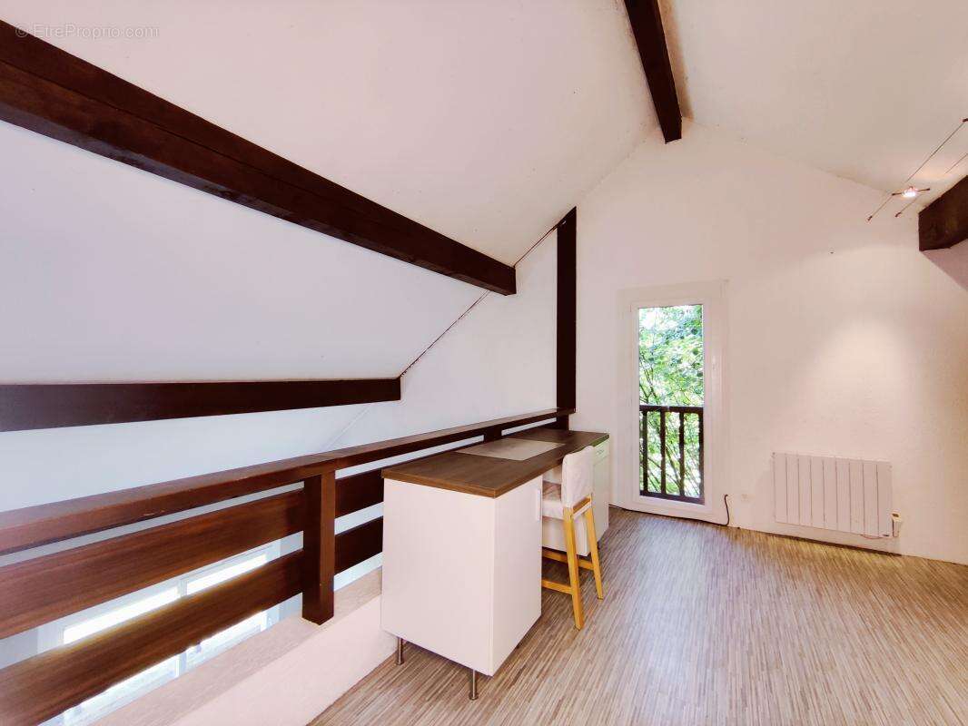 Maison à SAINT-GENIX-SUR-GUIERS