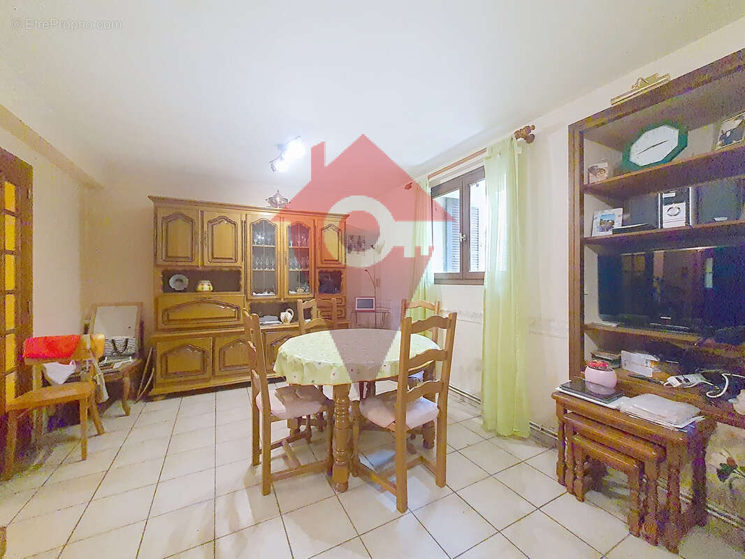 A Vendre Maison 3 chambres - 10mn à pied des écoles élémentaires - Collège et lycée proche - secteur calme - photo 16