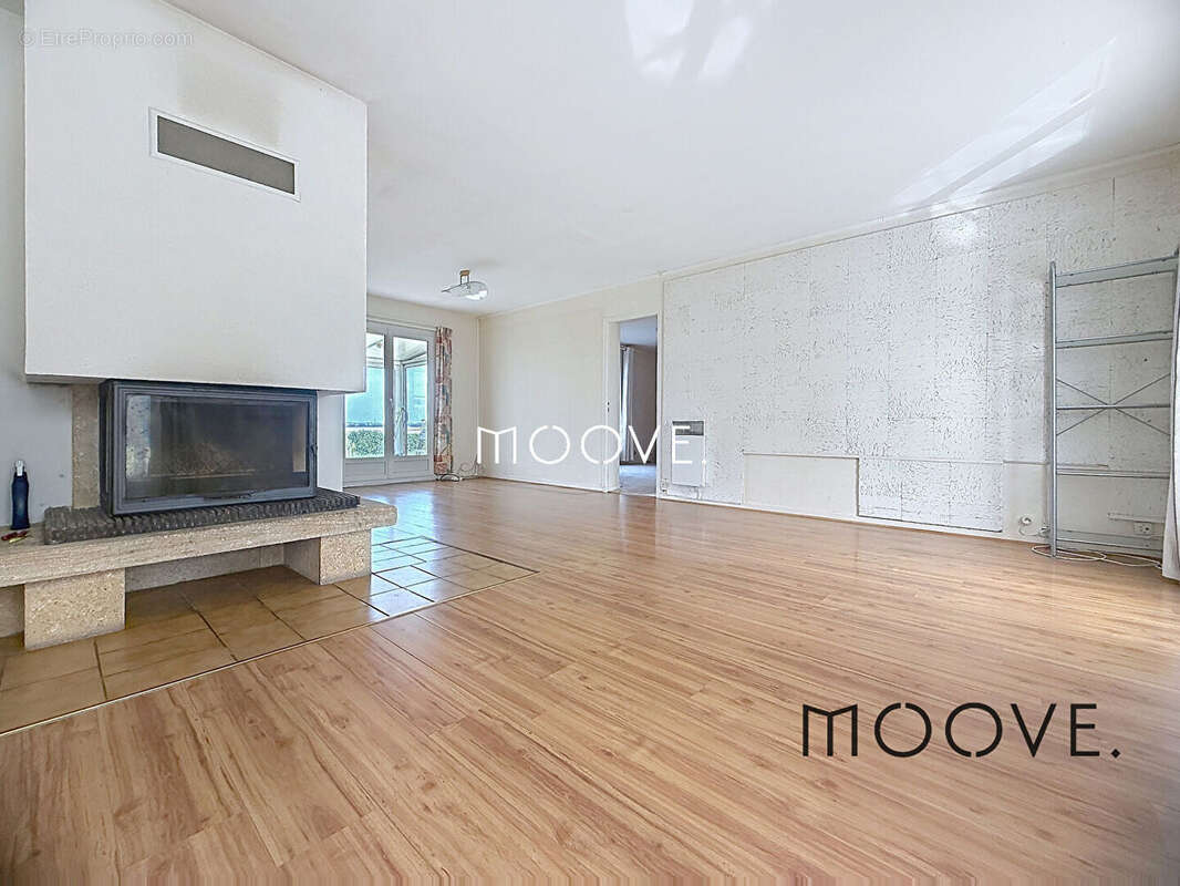 Maison à SAINT-PIERRE-DE-VARENGEVILLE