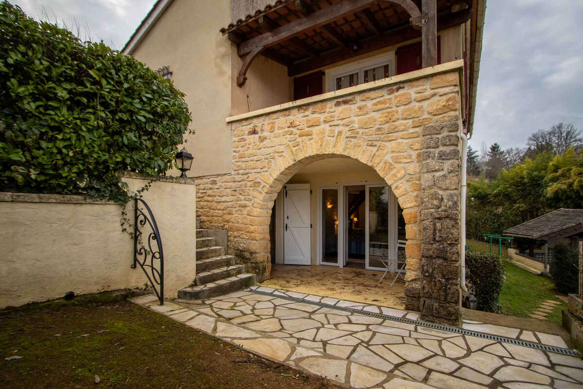 Maison à SARLAT-LA-CANEDA