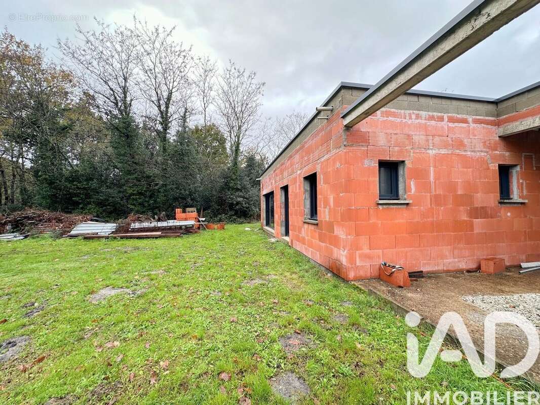 Photo 9 - Maison à VENDAYS-MONTALIVET