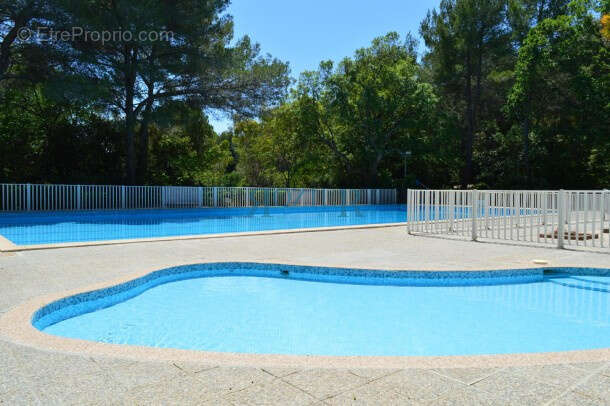 Appartement à VALLAURIS