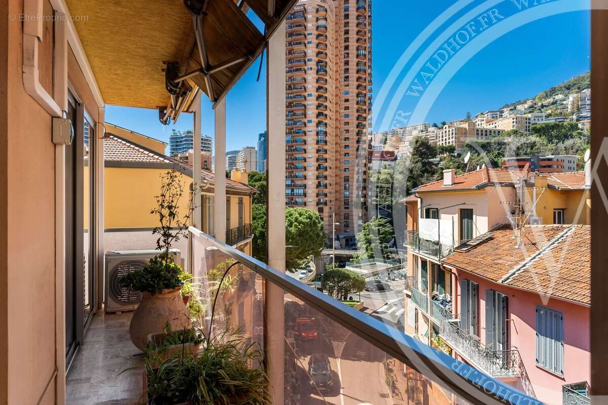 Appartement à ROQUEBRUNE-CAP-MARTIN