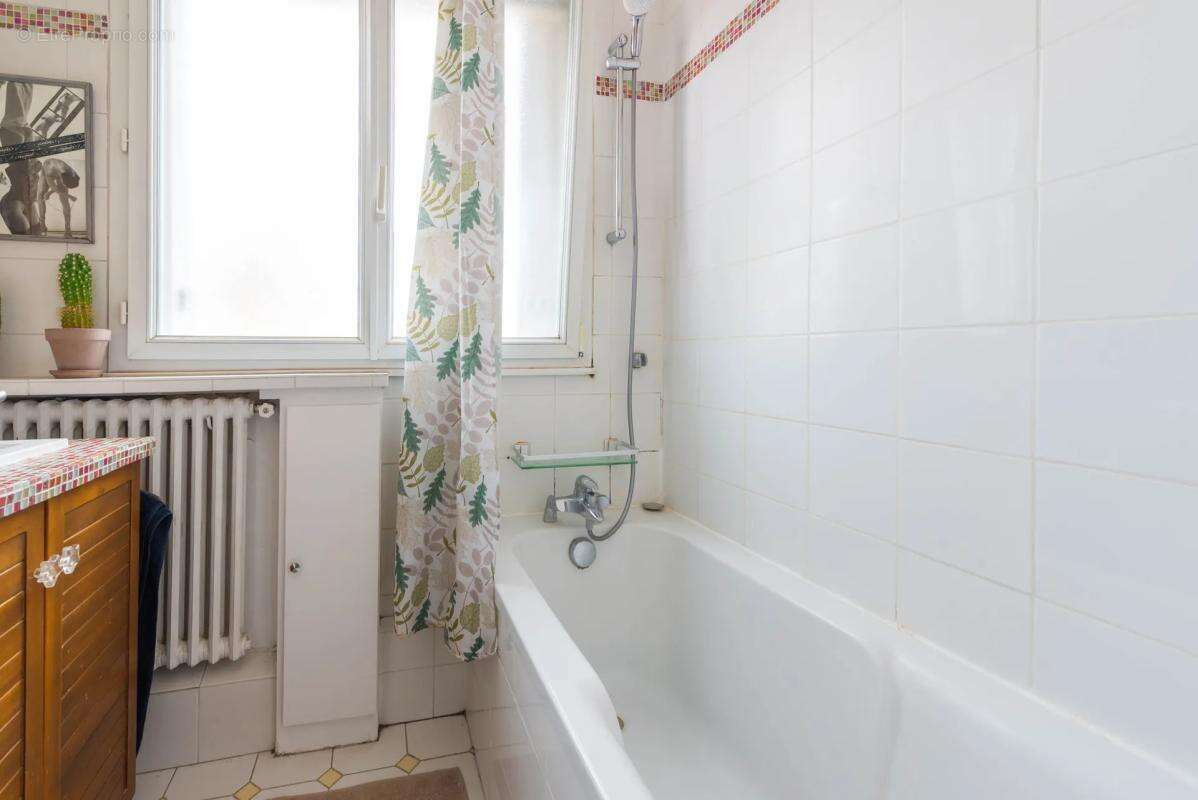 Appartement à COLOMBES