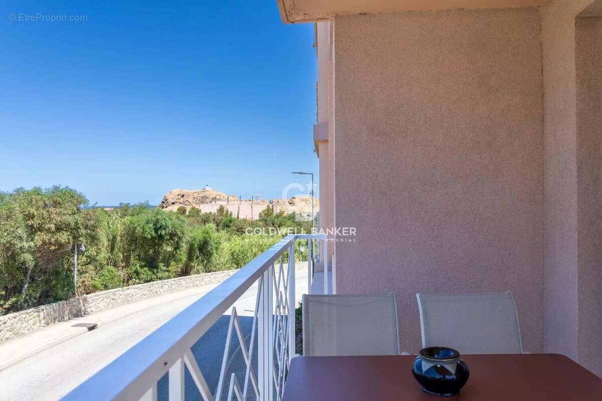 L'ile-rousse - Centre ville - Sublime T3 standing - Balcons, parking & cave - photo 7