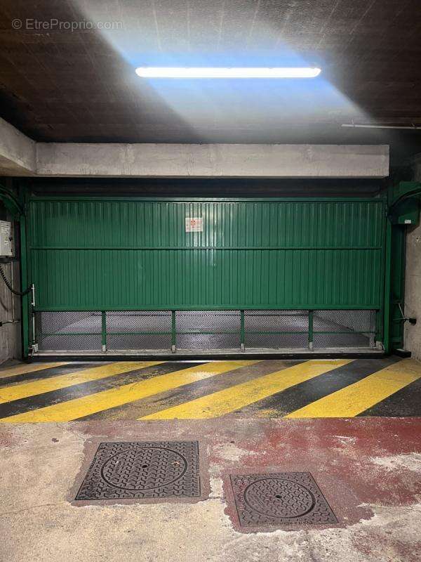 Parking à PUTEAUX