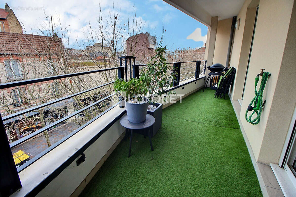 Appartement à SURESNES