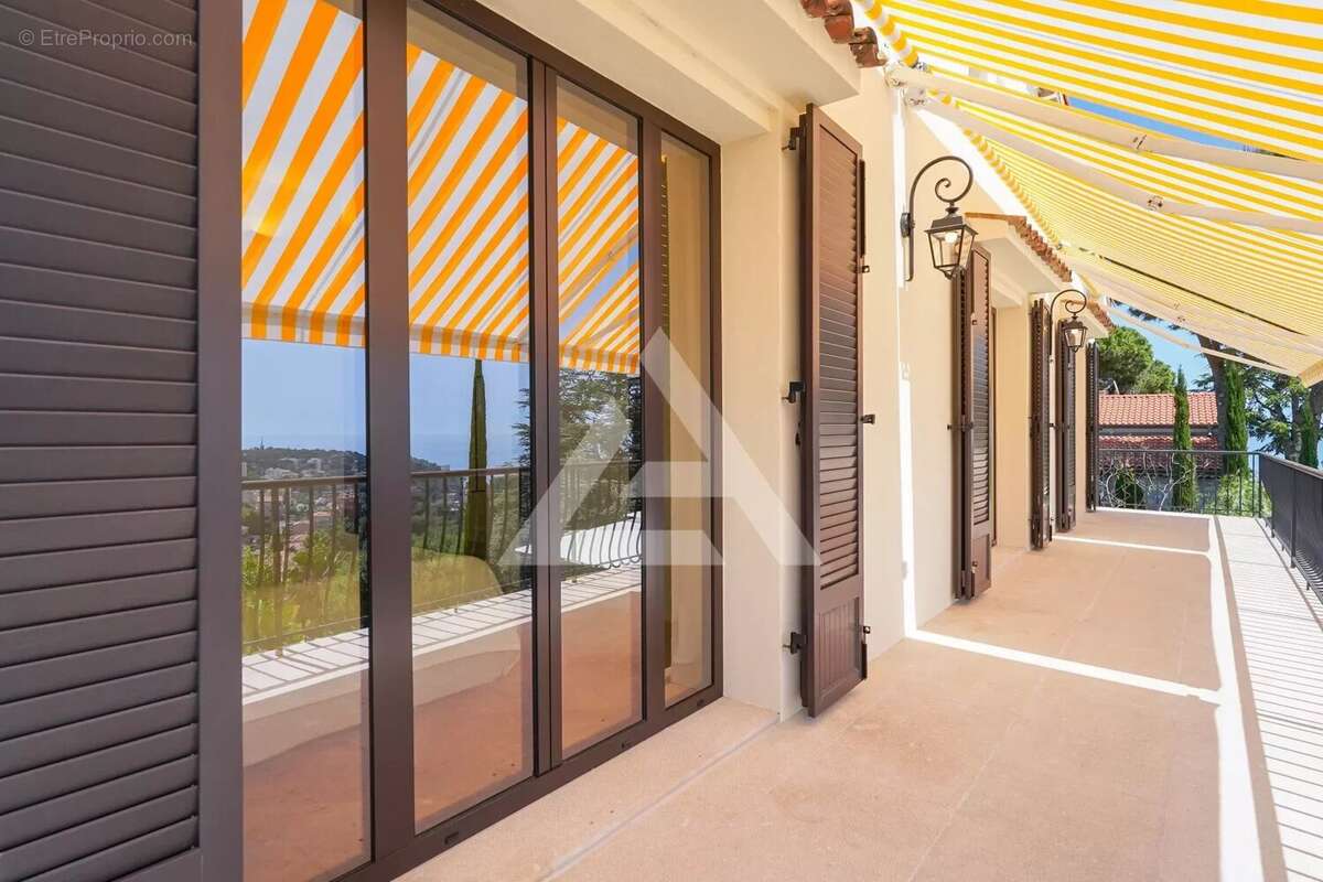 Maison à ROQUEBRUNE-CAP-MARTIN