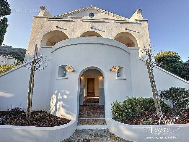 Maison à RAYOL-CANADEL-SUR-MER