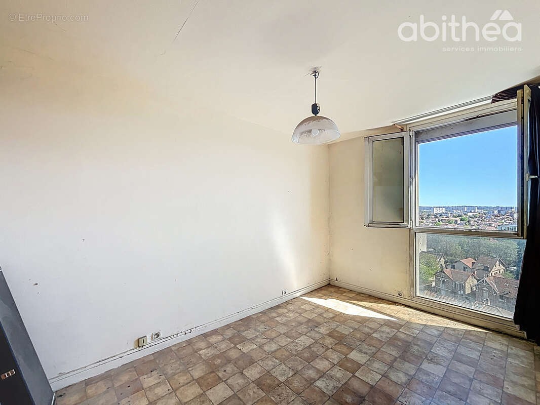 Appartement à THIAIS