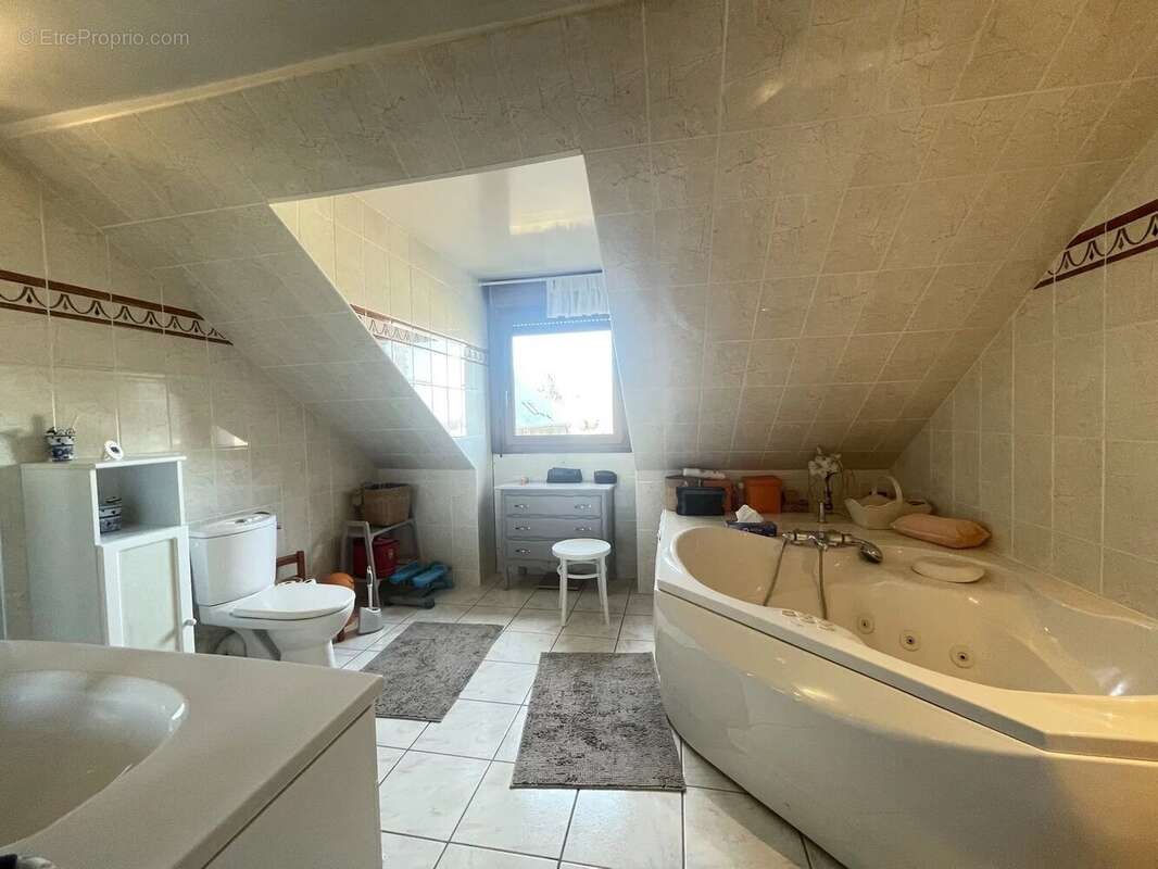 Maison à LA VICOMTE-SUR-RANCE