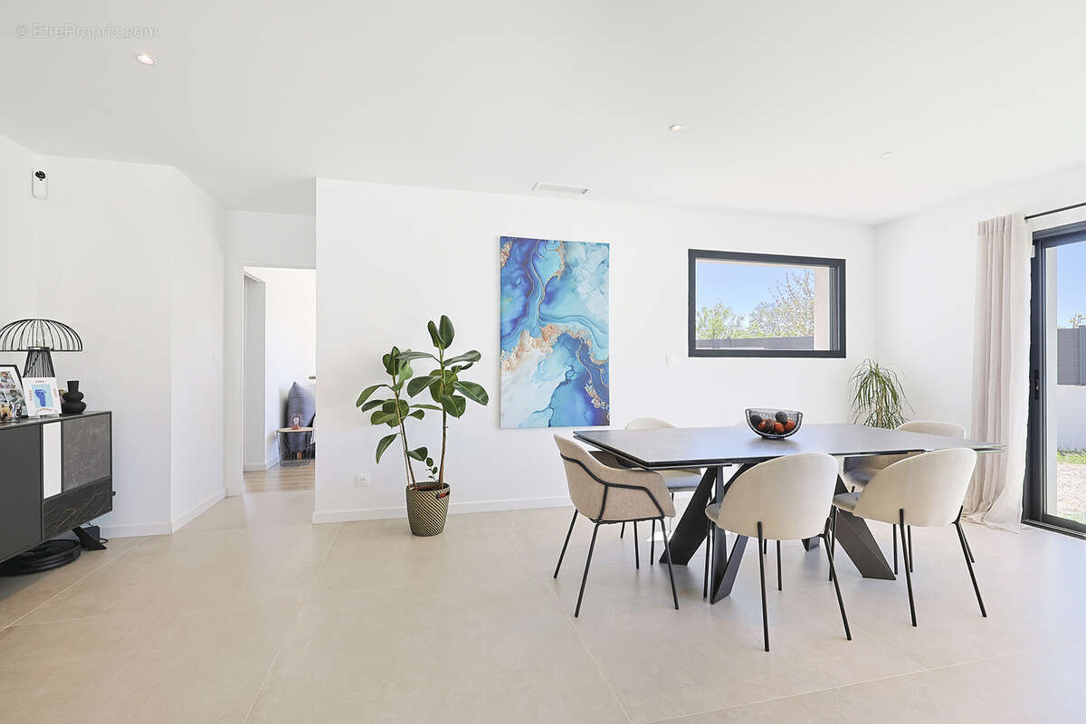 Maison à PUGET-VILLE