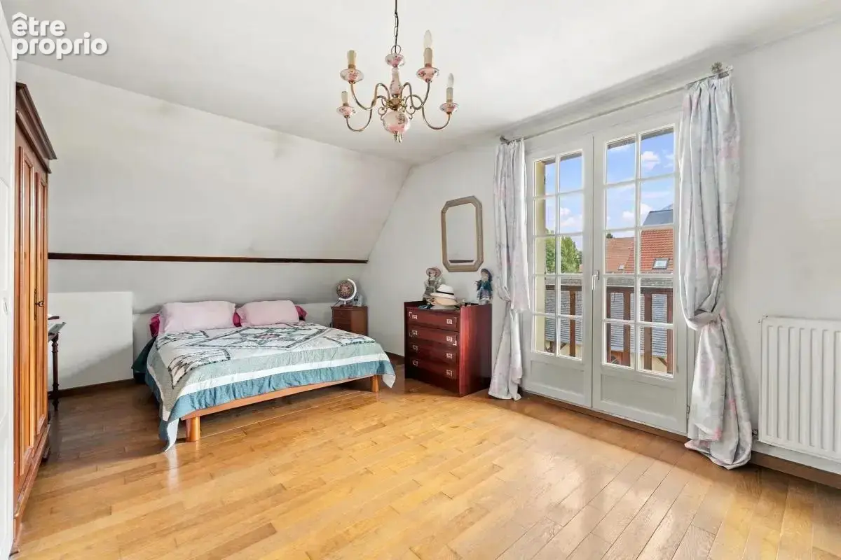 Maison de 5 pièces de 160 m² à Saint-Pierre-lès-Elbeuf - photo 7