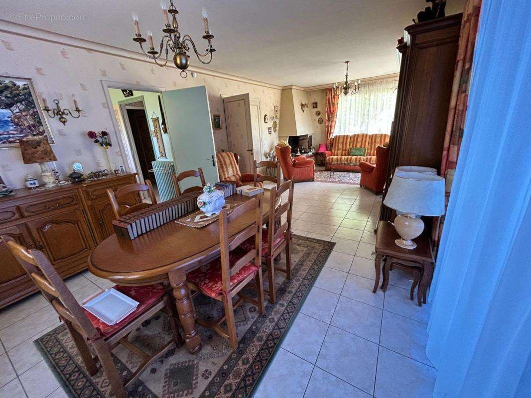 Maison 5 pièces / 135 m² / 169 000 EUR / PONT-DE-LARN - photo 10