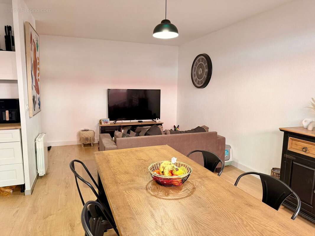 Appartement à JUVIGNAC