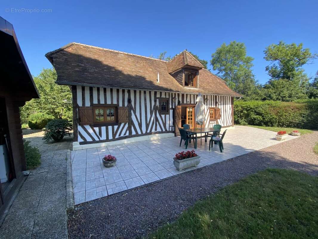 Charmante maison-hotot en auge - photo 2