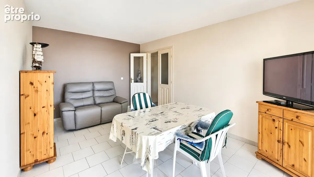 Appartement VUE PORT ET MER Frejus 2 pièce(s) 45m2 - photo 4