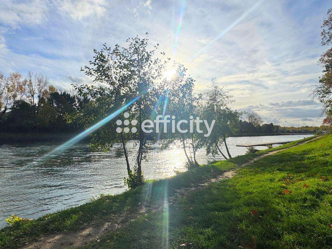 Appartement à SAINT-MAUR-DES-FOSSES