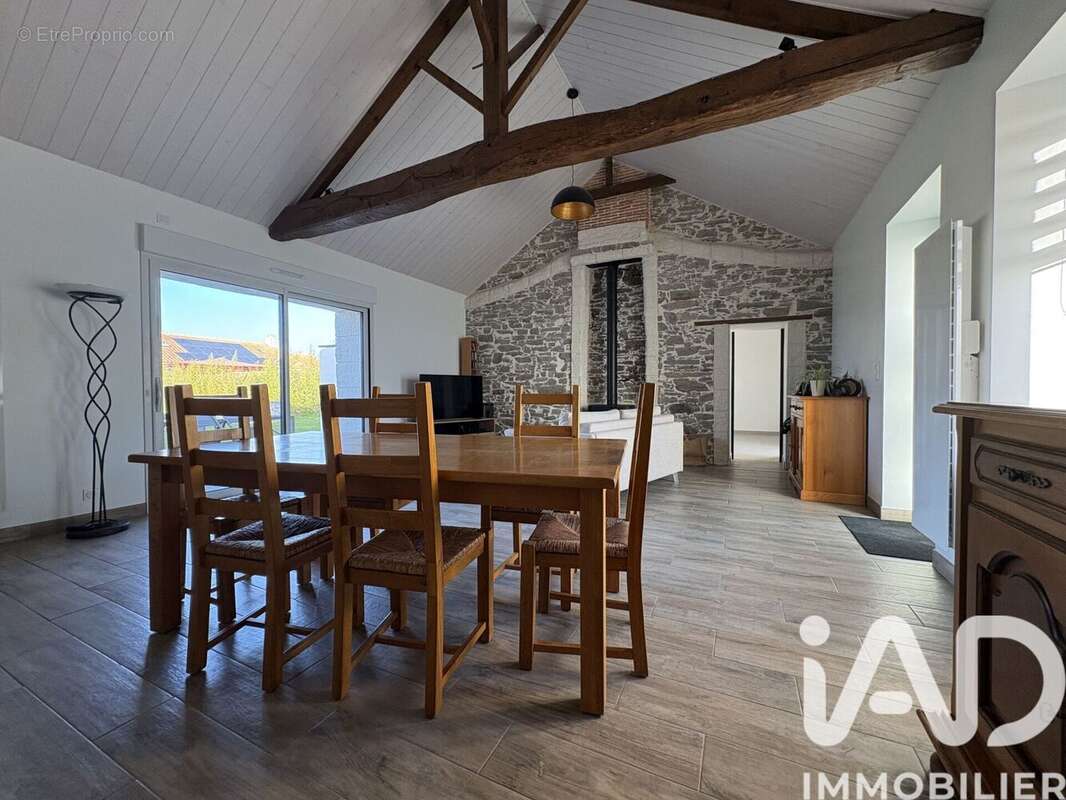 Photo 6 - Maison à CHAUVE