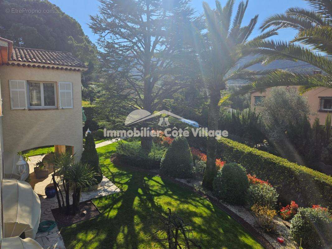 PERIPHERIE DE NICE Prestigieuse propriété,476m2 de surface - photo 28