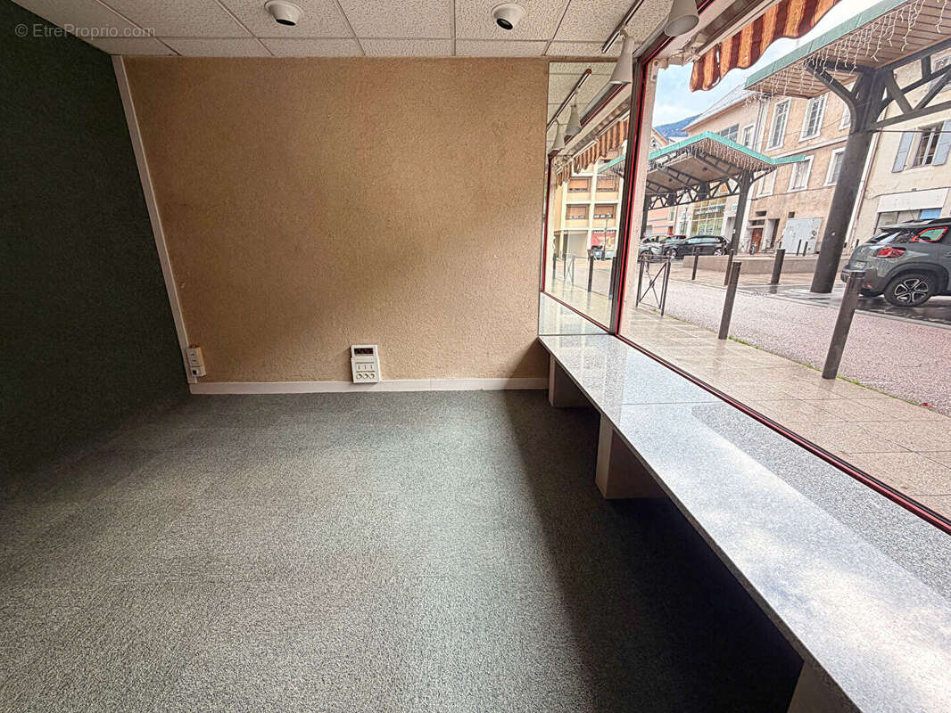 Commerce à ALBERTVILLE