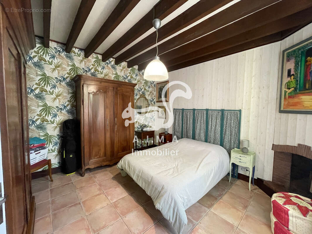 Mios, maison de caractère avec piscine et grand jardin - photo 10