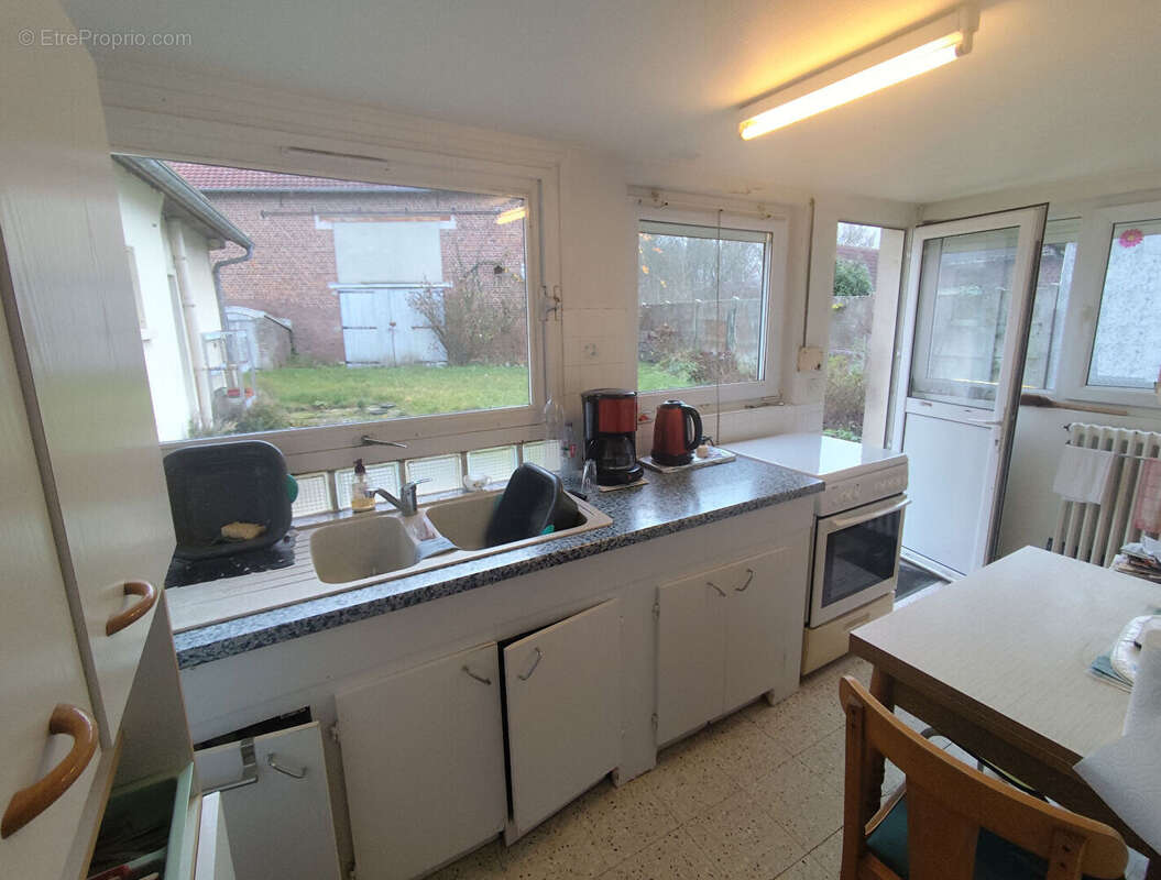 Maison à BEAULIEU-LES-FONTAINES