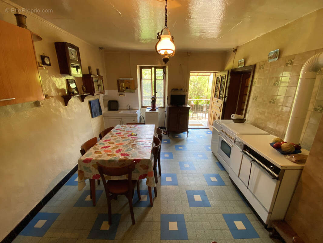 Maison à SAINT-ALBAN-DES-HURTIERES